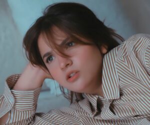Dananeer Mobeen Instagram - Be yourself, everyone else is taken. 🙂‍↔️🤝🏻