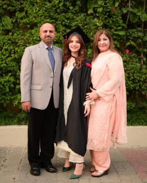 Dananeer Mobeen Instagram - Gurl, I DID IT! 👩🏻‍🎓 These past three years have been nothing short of a rollercoaster—working full-time while pulling all-nighters to chase a dream that sometimes felt impossible. There were moments I wasn’t sure I’d make it, but here we are. And none of this would have been possible without the unwavering love and support from my family, my incredible teachers, and those who always had my back (shoutout to the ADs who literally managed my entire schedule!)

Every late night, every challenge, and every breakthrough has shaped me into a stronger, more polished version of myself. I’m so grateful for everything I’ve learned and all the unforgettable memories I’ve made along the way. Alhamdulillah for this moment, and for experiencing it surrounded by the people I love most.
Swipe to see a very special moment between me and Amma. This is just the beginning of something even greater.

-
@saherabbasi for the amazing pictures 🤍