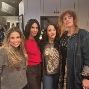 Danielle Fishel Instagram - If you didn't catch @shifting_gearsabc last night, I've got great news for you - it's streaming now on @hulu! I had an amazing week with this incredible team - swipe to the last picture where it looks like I sent @ofctimallen to the corner 😂. Thank you to @michnader and @morgan_murphy for a beautiful script and to every crew and cast member for welcoming me with open arms. I wish I took more pictures! 🥹 Catch new episodes on Wednesdays at 8p on @abc!