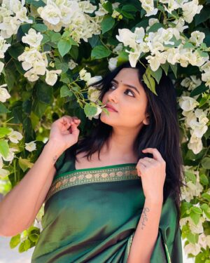 Darshini Gowda Instagram - #bloom🍀