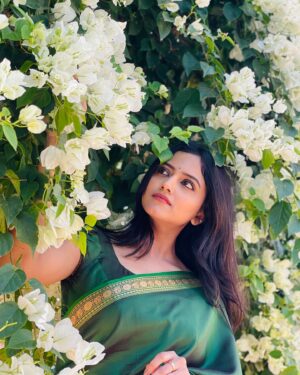 Darshini Gowda Instagram - #bloom🍀