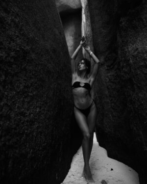 Darya Rudenok Instagram - 🖤 #seychelles 

📸 @andrianovaksu