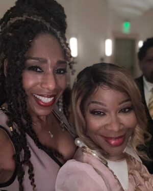 Dawnn Lewis Instagram - What a gorgeous and love-filled day! May God’s forever blessings surround my “Sis” @YvetteNicoleBrown and her new hubby @AnthonyRoyDavis throughout their life journey together. The ceremony was passionate, hilarious, very emotional and we had a blast! A time was had by all! ☺️💖🙏🏽👏🏽

#friends #wedding #celebratelove #sisterhood #friendship #yvettenicolebrown #love