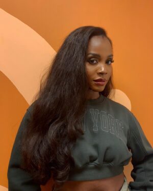 Deborah Ayorinde Instagram - H A I R

💇🏾‍♀️: @khairsforyou at @kemis.place using @hautelocks