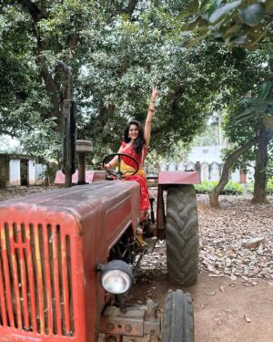 Deepthi Manne Instagram - A fabulous day filled with love, love, and blessings.
Happy Sankranthi! 
#hometown❤️ #family