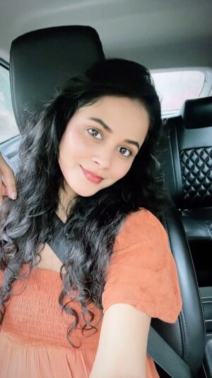 Deepti Devi Instagram - A Big Thank you 2024 🫶🏾

#flashback #2024 #yearend #gratitude #deeptidevi