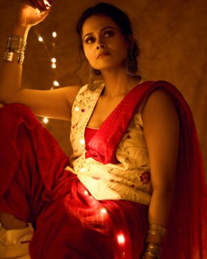 Deepti Devi Instagram - ✨Celebrate this Diwali in elegance and style with Sujatra Designs and Deepti Devi
We’re bringing you an exclusive festive collection that beautifully combines traditional charm with a modern twist.
This Diwali, let your wardrobe sparkle as bright as the festival of lights! 💫💛

#DiwaliWithSujatra #DeeptiDevi #SujatraDesigns #FestiveFashion #DiwaliCollection #EthnicWear #IndianFashion #CelebrateInStyle #Diwali2024 #TraditionalWithATwist #SustainableFashion