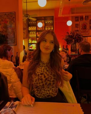 Defne Erşen Instagram - 🥂🥂