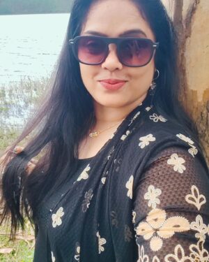 Devipriya Instagram - Started my 2025 with an amazing pleasant lovely trip to munnar🫰🤗.Happy me🤗🫰@devipriya23_official