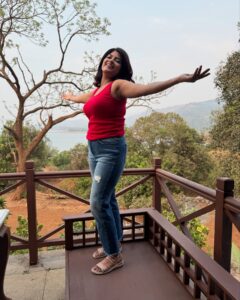 Actress Dhamnashree Kadgaonkar HD Photos and Wallpapers March 2025