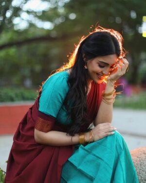 Dharshna Sripal Instagram - 🤌✨