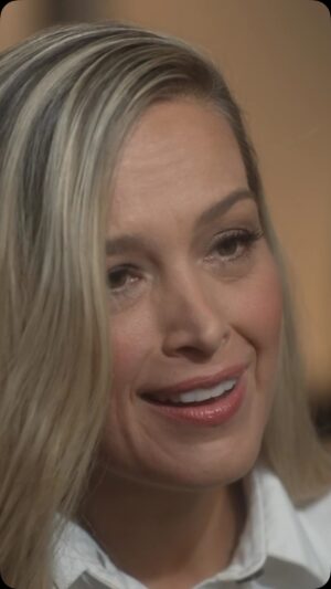 Diane Sawyer Instagram - “That pain, it’s with me so strongly every single day.”

After surviving the devastating tsunami that struck southern Asia 20 years ago, supermodel @pnemcova shares with @dianesawyer how she is dedicating her life to helping victims of natural disasters and transforming her pain into action.