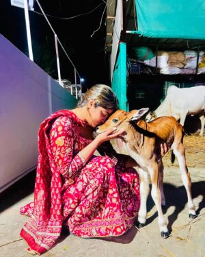 Dimple Hayathi Instagram - Sankranthi witness . My happiest moment with this Sankranthi baby . 🧿 #sankrathi2025 
#dimplehayathi