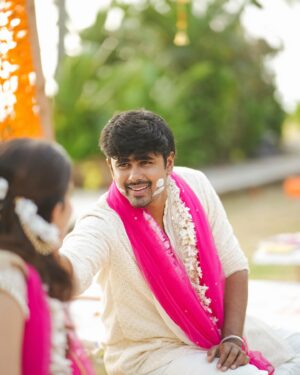 Diya Krishna Instagram - Haldi❤️
Shot by @skabhijithphotography 
Costume @santinni.in 
MUA @brahma_hairandmakeup 
Event planners @grandoystereventplanners 
Location @tajgreencoveresort