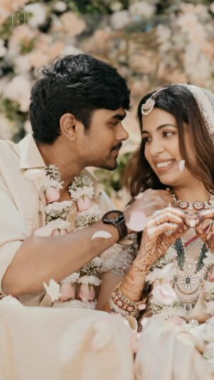 Diya Krishna Instagram - And it’s official🧿❤️
Moments captured by @skabhijithphotography 
Outfits by @mloft_by_joeljacobmathew 
Jewellery from @atelierbyregal 
MUA @laxmi_saneesh 
Drapist @drapist_daira 
Event partners @decorlabevents @grandoystereventplanners 
Garland by @boutiqueblackgold_flowers 
Location @otrivandrum
