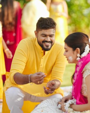 Diya Krishna Instagram - Haldi❤️
Shot by @skabhijithphotography 
Costume @santinni.in 
MUA @brahma_hairandmakeup 
Event planners @grandoystereventplanners 
Location @tajgreencoveresort
