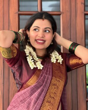 Diya Krishna Instagram - 🪷 
Saree from @pranatistyles 
Jewellery @ohbyozy
Shot by @sindhu_krishna__