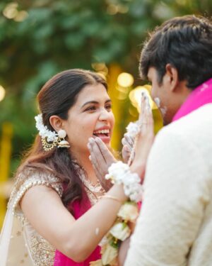 Diya Krishna Instagram - Haldi 🌼🧿
Photography @skabhijithphotography 
MUA @brahma_hairandmakeup 
Costume Courtesy @santinni.in 
Event planner @grandoystereventplanners 
Jewellery @florita_floral 
Location @tajgreencoveresort