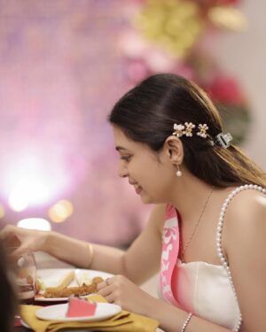 Diya Krishna Instagram - BRIDAL SHOWER 🧿❤️
Thank you @ahaana_krishna @ishaani_krishna @aswin__ganesh__ @sindhu_krishna__ @hansubeeeey and all my dear friends for making this day special for me.
Corset dress from @santinni.in 
Events by @lizaraevents 
Photography by @_stories_by_mathews__  @_mathews_photography