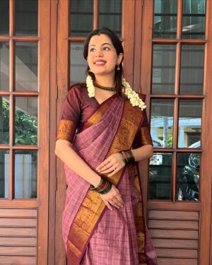 Diya Krishna Instagram - 🪷 
Saree from @pranatistyles 
Jewellery @ohbyozy
Shot by @sindhu_krishna__