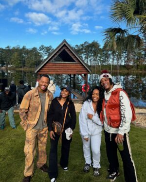 Dominique Perry Instagram - I'm all late lol, 
God gave me an opportunity to be apart of this amazing project. To have "T. I. P comin live from the V.I.P" FaceTime me one night while I'm literally in my headscarf to ask me to be apart of a romantic comedy that he is directing I was embarrassed, yet honored. Haha To be under his direction was a dream. 
@terrencej it was an absolute pleasure working next to you. To this cast yall are family. So much genuine love, that is RARE!! 
@prince_khyseam and @jobellaluv thank you for making me beautiful on camera I love u yall! Thank you @yaneley for mentioning my name in that room and believing in me. I love u and can't wait for another with you. 
Love y'all! My BRUDA BRUDAS!! (Inside joke) lol cheers to the cast of upcoming film "Situationships". 🥂

Side note: filming is Atlanta isssss yessss LAWD!