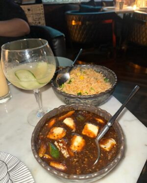 Drishti Thakur Instagram - Sip n smile☺️

@hunkydory_barandkitchen 
@trutalent.management 

#food #amazing #funnight #vibes #cheers #fyp