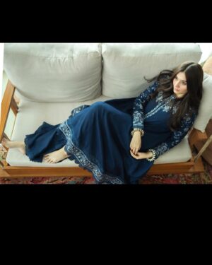 Dur-e-Fishan Saleem Instagram - Wedding festive Blues in @sapphirepakistan 🩵🦋

#GetFestiveWithSAPPHIRE

Festive RTW, Available in-stores & online
#SapphirePakistan #SapphireXMe #SapphireFestiveRTW

Also roshan’s playlist has landed on my feed🙅🏼‍♂️

@ayeshanoorkurdd 📸
@717.salon 💇‍♀️