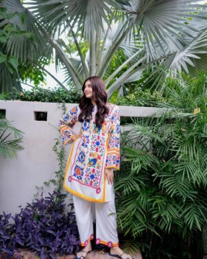 Dur-e-Fishan Saleem Instagram - x @silayipret

Silayi Pret’s annual New Year sale is live with flat 50% off on the fusion collection. Visit www.silayipret.com to place your order.

#silayipret