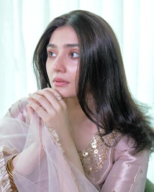 Dur-e-Fishan Saleem Instagram - Pastel perfection from @haseensofficial. Available now at haseensofficial.com and in stores ✨

#HaseensOfficial