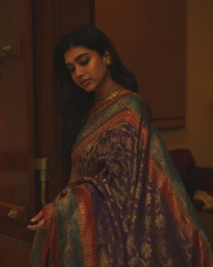 Dushara Vijayan Instagram - 💜♥️

Shot by : @digiframez_fashion @kris_clicker 
Drape : @sowmiyaa_artistry