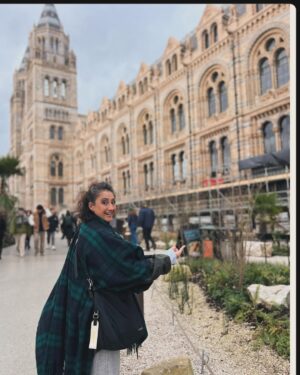 Ecem Erkek Instagram - Sürpriz sonlu . Bir hayalime daha tik👍 Ankara’da MTA’ya gider o dinozor fosilini saatlerce izlerdim . Bu müzeye de çok uzun zamandır gelmek istiyordum 🇬🇧tenk yu hayat ❤️🙏