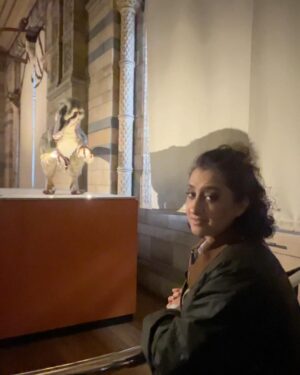 Ecem Erkek Instagram - Sürpriz sonlu . Bir hayalime daha tik👍 Ankara’da MTA’ya gider o dinozor fosilini saatlerce izlerdim . Bu müzeye de çok uzun zamandır gelmek istiyordum 🇬🇧tenk yu hayat ❤️🙏