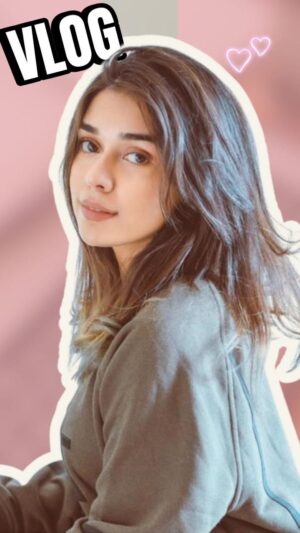 Eisha Singh Instagram - Here’s many of my firsts, My Tribe, My people here’s a small glimpse of my first Vlog which I am sure you must’ve seen till now. But those who haven’t, Go and see it right away 🫶🏻

(Channel Link in Bio)

#EishaSingh #EishasTribe #NewBeginnings #EishaOnYoutube