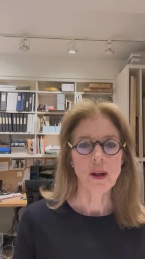 Elaine Goldsmith-Thomas Instagram - Ladies and gentlemen, Caroline Kennedy.  #profilesincourage
