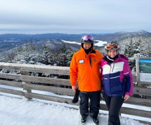 Elise Stefanik Instagram - Great #NY21 day skiing at @whiteface_mt ⛷️❄️