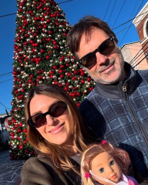 Elizabeth Hendrickson Instagram - Time to get back to LA to defrost and eat only salad but what a great trip ! 
Happy Holidays everyone !