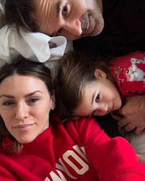 Elizabeth Hendrickson Instagram - Time to get back to LA to defrost and eat only salad but what a great trip ! 
Happy Holidays everyone !