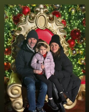 Elizabeth Hendrickson Instagram - Time to get back to LA to defrost and eat only salad but what a great trip ! 
Happy Holidays everyone !