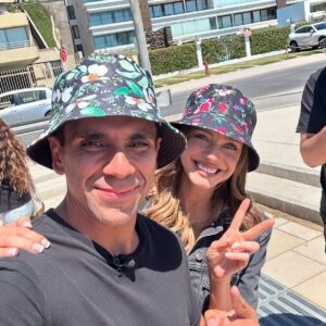 Emilia Daiber Instagram - Este sabado y domingo empezamos una nueva temporada de @sabingochv 2025… con grandes sorpresas…. Primero darle la bienvenida a @cataolcay y @_monicagodoy_ que llegan como buenas amigas a buscar rincones entretenidos de Chile…. Regresa Haciendo Patria…. Y empezamos un nuevo desafio con mi querida @emiliadaiber ya que nos tomamos las playas de chile… en DE PLAYA EN PLAYA…. 
Los esperamos!!! Donde les gustaría que fuésemos con el programa….