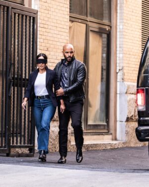 Emily Alabi Instagram - When your passion for helping others and commitment to seeking the truth conflict with your love life, things get messy. 🫣

Tan and Olivia are back in action!

Written and directed by these two amazing individuals, @ameliasims and @boxerbray10 🎬

Thank you for your vision, direction, and love.

Tune in tomorrow night at 8pm on CBS! 💥
#swat #cbs 

📸 @davinophotostudio