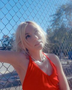 Actress Emily Kinney HD Photos and Wallpapers February 2025