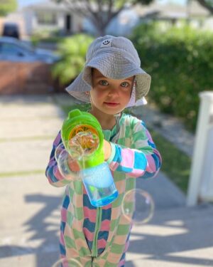 Esther Anderson Instagram - Ralph you are the light in all our lives 💫🌟✨🤩How did we get so lucky!! And how are you 2 already?! Happy Birthday Ralphie 🎉🎉
I love you my beautiful boy 💕xx