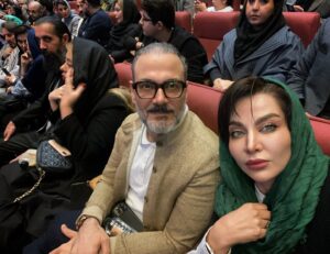 Faghiheh Soltani Instagram - با  هنرمند محبوب 
#علیرضاقربانی  عزیز و گرانقدر 👌🏻👑💎
در #جشن_حافظ 
امشب
@alireza_ghorbani
#هنرمندان_ایرانی #هنرمندان_محبوب #خواننده_محبوب
