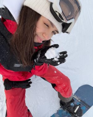 Felicia Sağnak Instagram - Evet, ben kar kızıyım ❄️