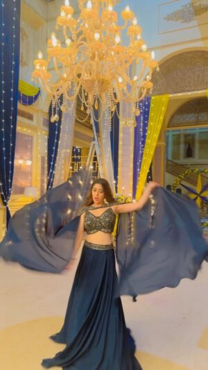Garima Jain Instagram - Uyii Amma 
.
.
.
👗: @purbeykhushboo 
#garimajain #uyiamma #rashathadani #raveenatandon #instagram #explorepage #instagramreels #fyp #explore #trend #reels #foryoupage #viralvideos #viral #mumbai #feel