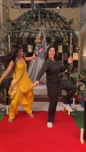 Garima Jain Instagram - Lutt putt gayaa✨ 
#instagram #instagood #instalike #instalove #explore #explorepage #reels #dance #viral #gehna #premleeela #premleela