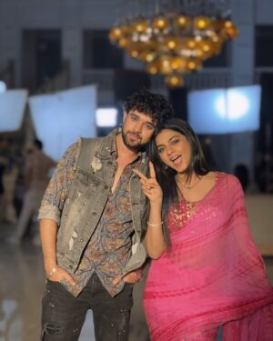 Garvita Sadhwani Instagram - Billa Boy & Ruhi Chuhi 💪🏻😎♾️

#actor #mohitparmar #garvita #abhir #ruhi #yrkkh #igers #friends #trending #shukrana