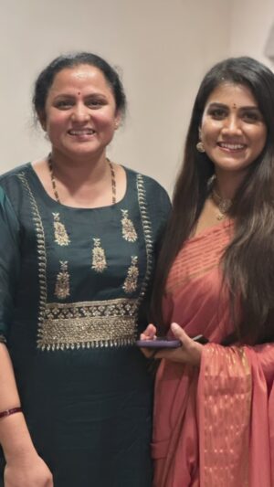 Gauthami Jadav Instagram - ಗೆದ್ದಿದ್ದುಒಂದೇ....... ಒಳ್ಳೆತನ! 
@gouthamijadav ❤️