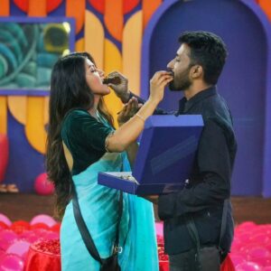 Gauthami Jadav Instagram - ಪ್ರೀತಿಸುವೆ ಪ್ರೀತಿಸುವೆ
ಮಿತಿ ಮೀ..ರಿ ನಿನ್ನನು ಪ್ರೀತಿಸುವೆ ❤️✨️

Saree - @kalpanika_designer_studio
Designer- @shobha_markondappa

@colorskannadaofficial 

#GouthamiJadav #GouthamiForTheWin #bbk11 #HosaAdhyaya #BiggBoss #AdAstraBrands