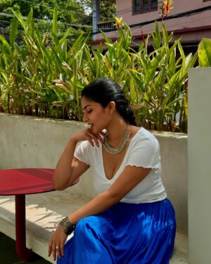 Gayathri Ashok Instagram - This blue has its own energy 💙

#blue